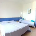 Villaggio & Club Aquilia Деревянный коттедж Бадолато-Стационе