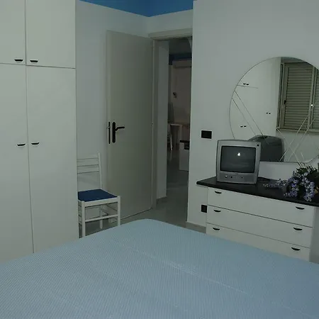 Villaggio & Club Aquilia 4* Бадолато-Стационе