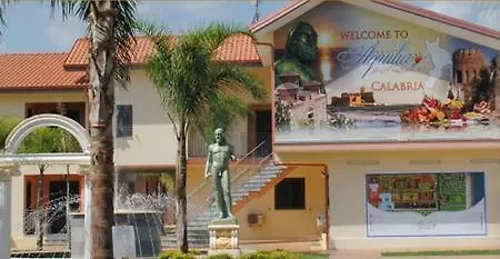 Villaggio & Club Aquilia Курортный комплекс