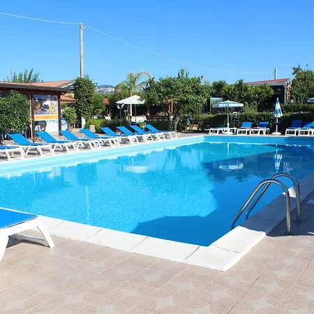 Курортный комплекс Villaggio & Club Aquilia