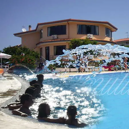 Курортный комплекс Villaggio & Club Aquilia 4*