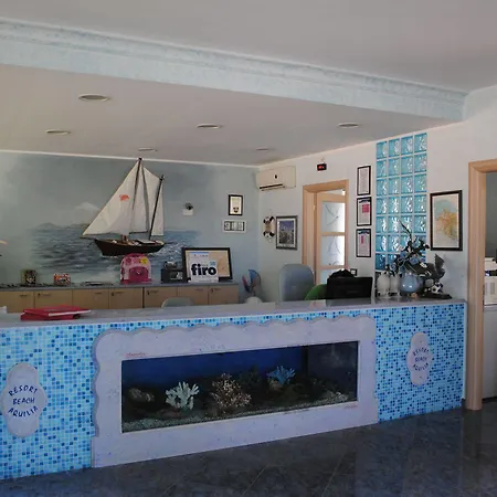 Курортный комплекс Villaggio & Club Aquilia Бадолато-Стационе