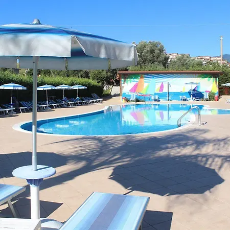 Villaggio & Club Aquilia Курортный комплекс 4*