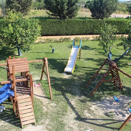 Villaggio & Club Aquilia Курортный комплекс Бадолато-Стационе
