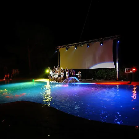 Villaggio & Club Aquilia Бадолато-Стационе