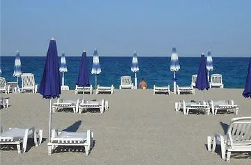 Villaggio & Club Aquilia Курортный комплекс