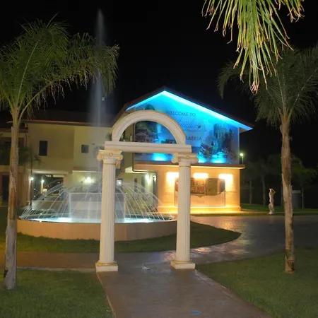 Villaggio & Club Aquilia 4* Бадолато-Стационе