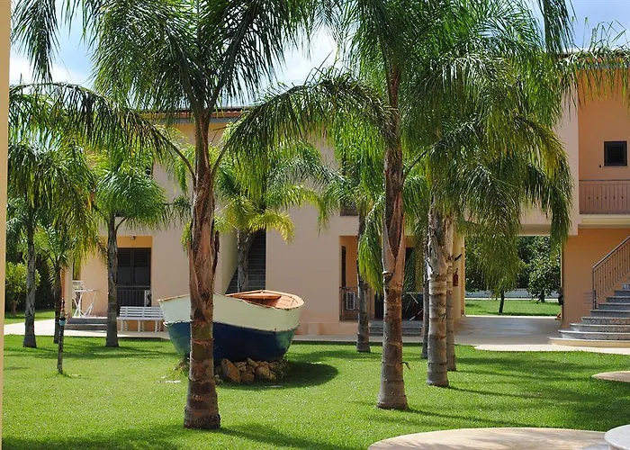 Villaggio & Club Aquilia Lodge Badolato Marina