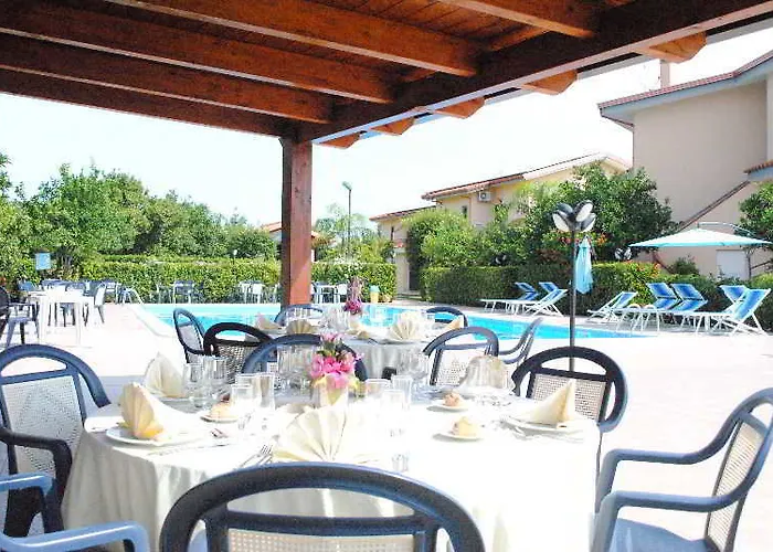Villaggio & Club Aquilia *