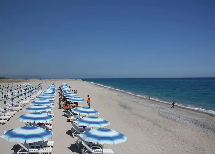 Villaggio & Club Aquilia * Badolato Marina